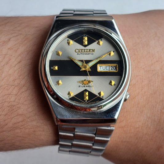 Vintage 1983 Original Citizen Automatic 8200 Grey Face 21 Jewels Day-Date Japanese Men's Wrist Watch EA29