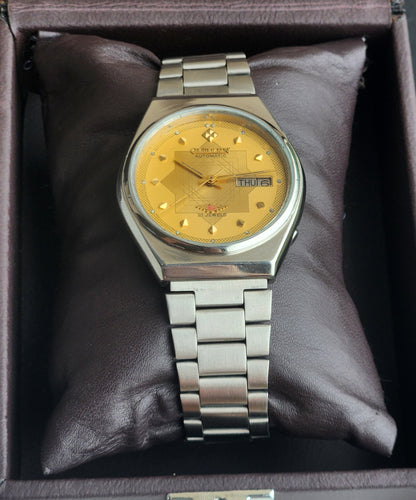 Vintage 1978 Original Citizen Automatic 8200 Golden Face 21 Jewels Day-Date Japanese Men's Wrist Watch EA30