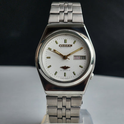Vintage 1991 Original Citizen Automatic 8200 White Face 21 Jewels Day-Date Japanese Men's Wrist Watch EA32