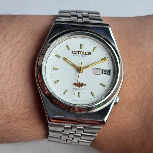 Vintage 1991 Original Citizen Automatic 8200 White Face 21 Jewels Day-Date Japanese Men's Wrist Watch EA32