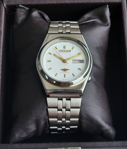 Vintage 1991 Original Citizen Automatic 8200 White Face 21 Jewels Day-Date Japanese Men's Wrist Watch EA32