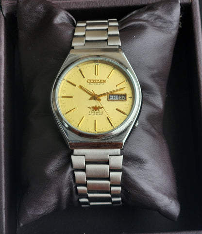 Vintage 1980 Original Citizen Automatic 8200 Golden Face 21 Jewels Day-Date Japanese Men's Wrist Watch EA37