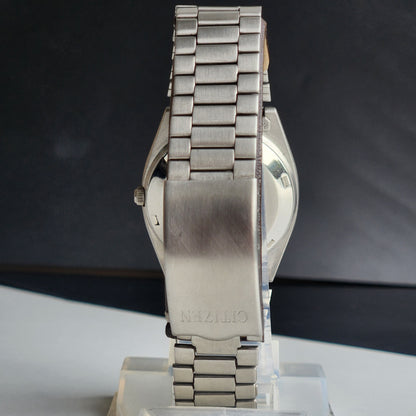 Vintage 1975 Original Citizen Automatic 8200 Black Face 21 Jewels Day-Date Japanese Men's Wrist Watch EA39