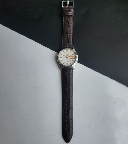 Vintage 1989 Original Seiko 5 Automatic 7S26-0070 White Face 21 Jewels Brown Leather Strap Day-Date Japanese Men's Wrist Watch EG203