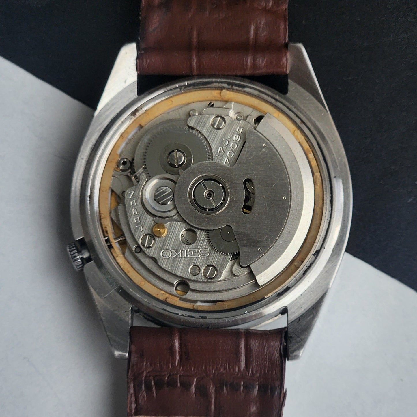 Vintage 1989 Original Seiko 5 Automatic 7009-821J Golden Face 17 Jewels Brown Leather Strap Day-Date Japanese Men's Wrist Watch EG209