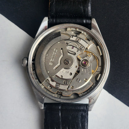 Vintage 1995 Original Seiko 5 Automatic 6309-6240 White Face 17 Jewels Black Leather Strap Day-Date Japanese Men's Wrist Watch EG216
