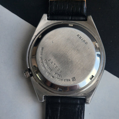 Vintage 1982 Original Seiko 5 Automatic 7009-876A Black Face 17 Jewels Black Leather Strap Day-Date Japanese Men's Wrist Watch EG214