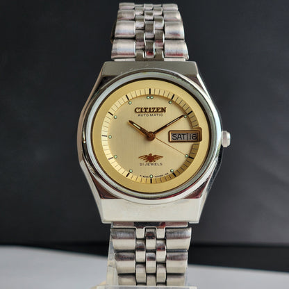 Vintage 1982 Original Citizen Automatic 8200 Yellow Face 21 Jewels Day-Date Japanese Men's Wrist Watch EA41
