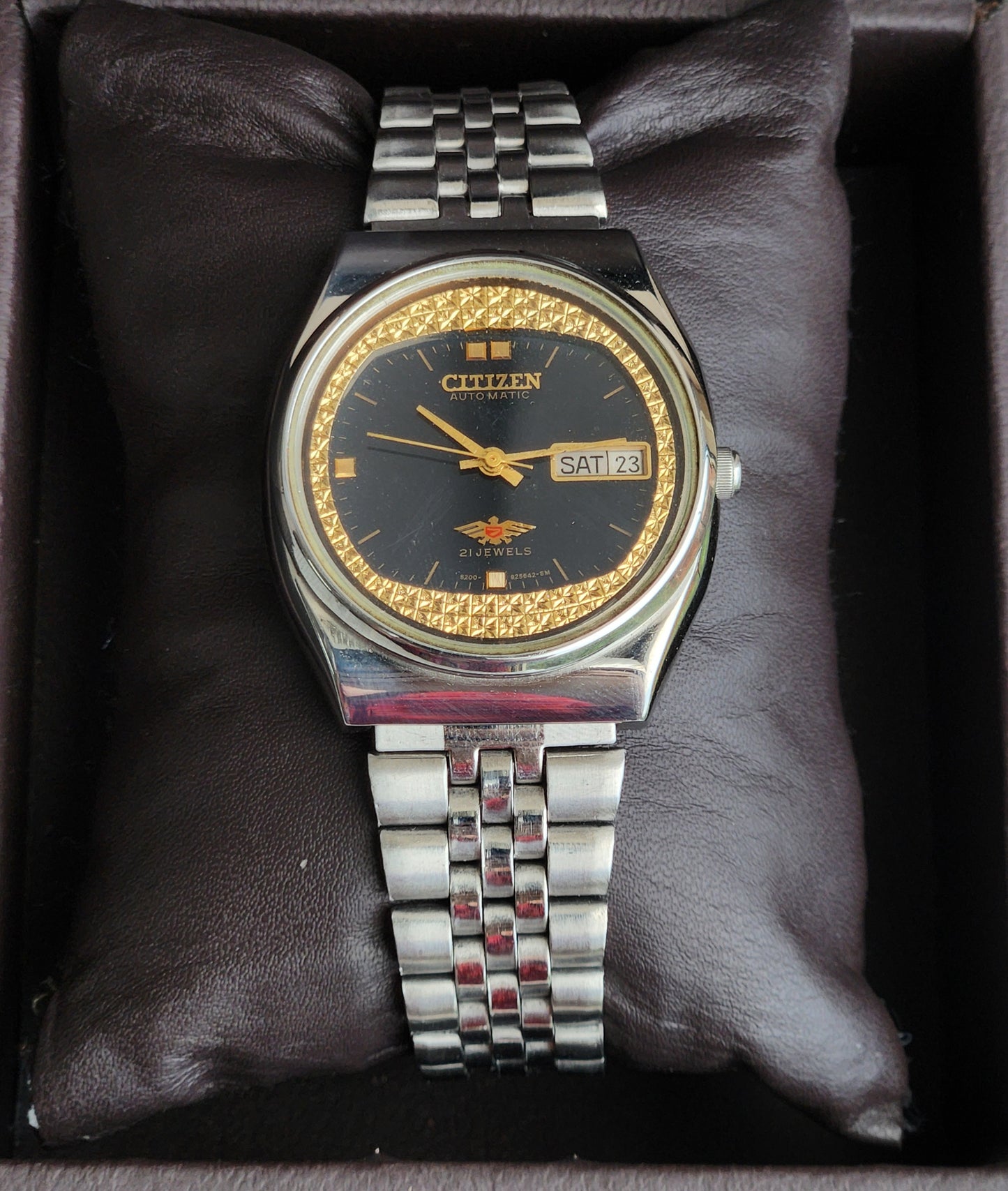 Vintage 1983 Original Citizen Automatic 8200 Black Face 21 Jewels Day-Date Japanese Men's Wrist Watch EA42