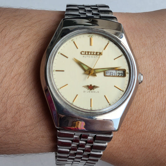 Vintage 1975 Original Citizen Automatic 8200 Golden Face 21 Jewels Day-Date Japanese Men's Wrist Watch EA45