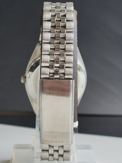 Vintage 1981 Original Citizen Automatic 8200 Golden Face 21 Jewels Day-Date Japanese Men's Wrist Watch EA50