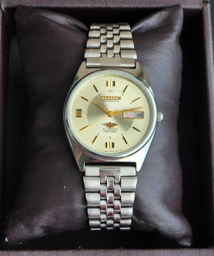 Vintage 1981 Original Citizen Automatic 8200 Golden Face 21 Jewels Day-Date Japanese Men's Wrist Watch EA50