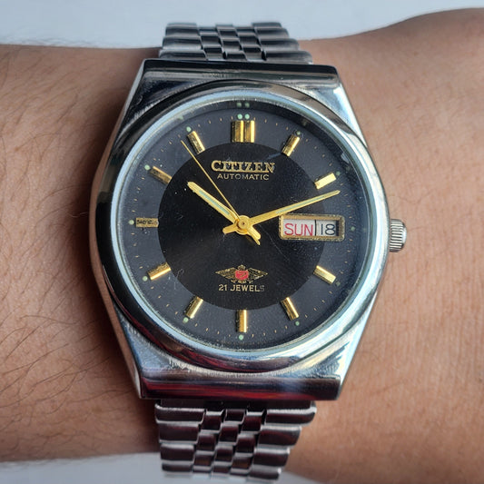 Vintage 1982 Original Citizen Automatic 8200 Black Face 21 Jewels Day-Date Japanese Men's Wrist Watch EA48