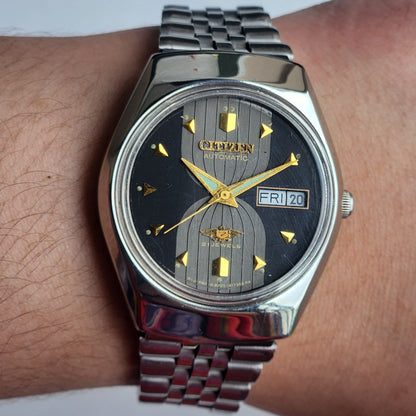Vintage 1977 Original Citizen Automatic 8200 Black Face 21 Jewels Day-Date Japanese Men's Wrist Watch EA49