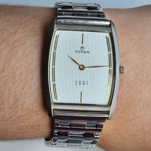 Original TITAN EDGE 1044YCE31 Barrel White Face 29MM Case Men's Watch H80