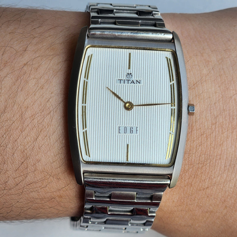 Original TITAN EDGE 1044YCE31 Barrel White Face 29MM Case Men's Watch H80