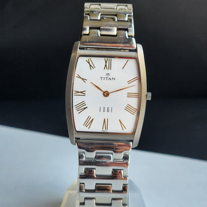 Original TITAN EDGE 1044YCE31 Barrel White Face 29MM Case Men's Watch H82