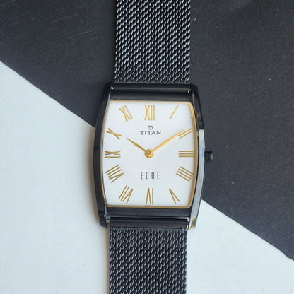 Original TITAN EDGE 1044YCE31 Barrel White Face 29MM Case Men's Watch H86