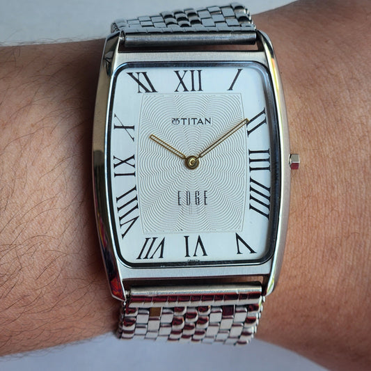 Original TITAN EDGE 1596NCA31 Barrel White Face 33MM Case Not Adjustable Men's Watch H87