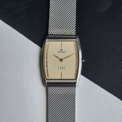 Original TITAN EDGE 1044YCE31 Barrel Golden Face 29MM Case Men's Watch H89