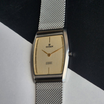 Original TITAN EDGE 1044YCE31 Barrel Golden Face 29MM Case Men's Watch H89