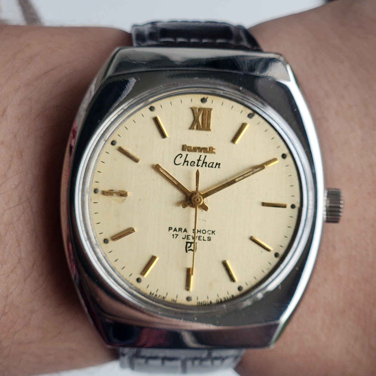 Vintage Original HMT Chethan Hand Winding 17 Jewels Golden Face Brown Leather Strap Men's Wrist Watch I25