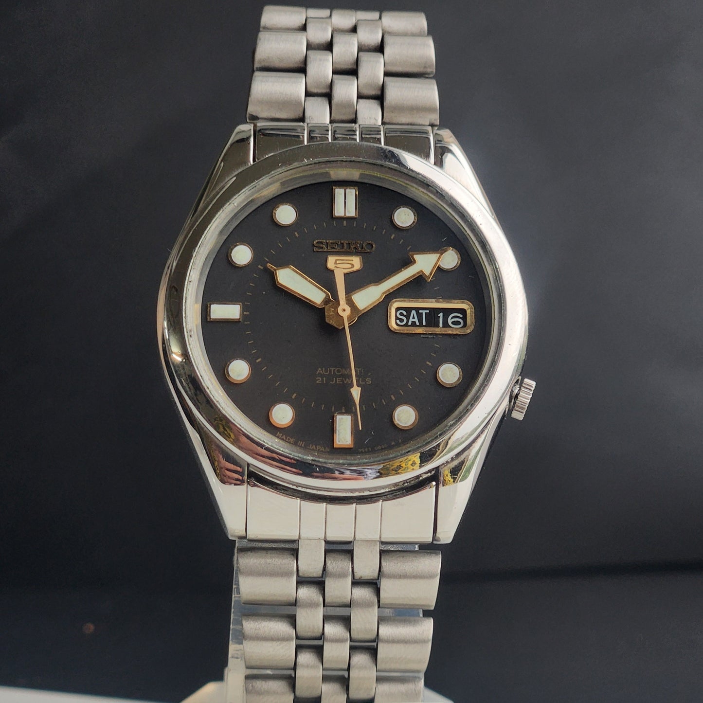 Vintage Original Seiko 5 Automatic 7S26-0480 Black Face 21 Jewels With Exhibition Back Day-Date Japanese Men's Wrist Watch I53