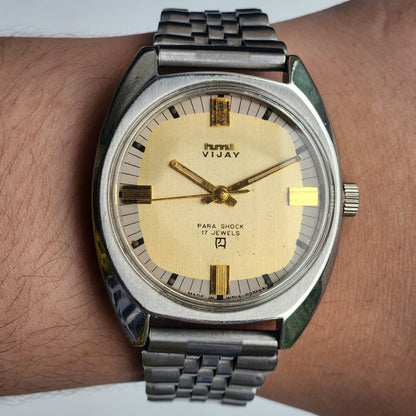 Vintage Original HMT Vijay Hand Winding 17 Jewels Golden Face Jubilee Bracelet Date Men's Wrist Watch I47