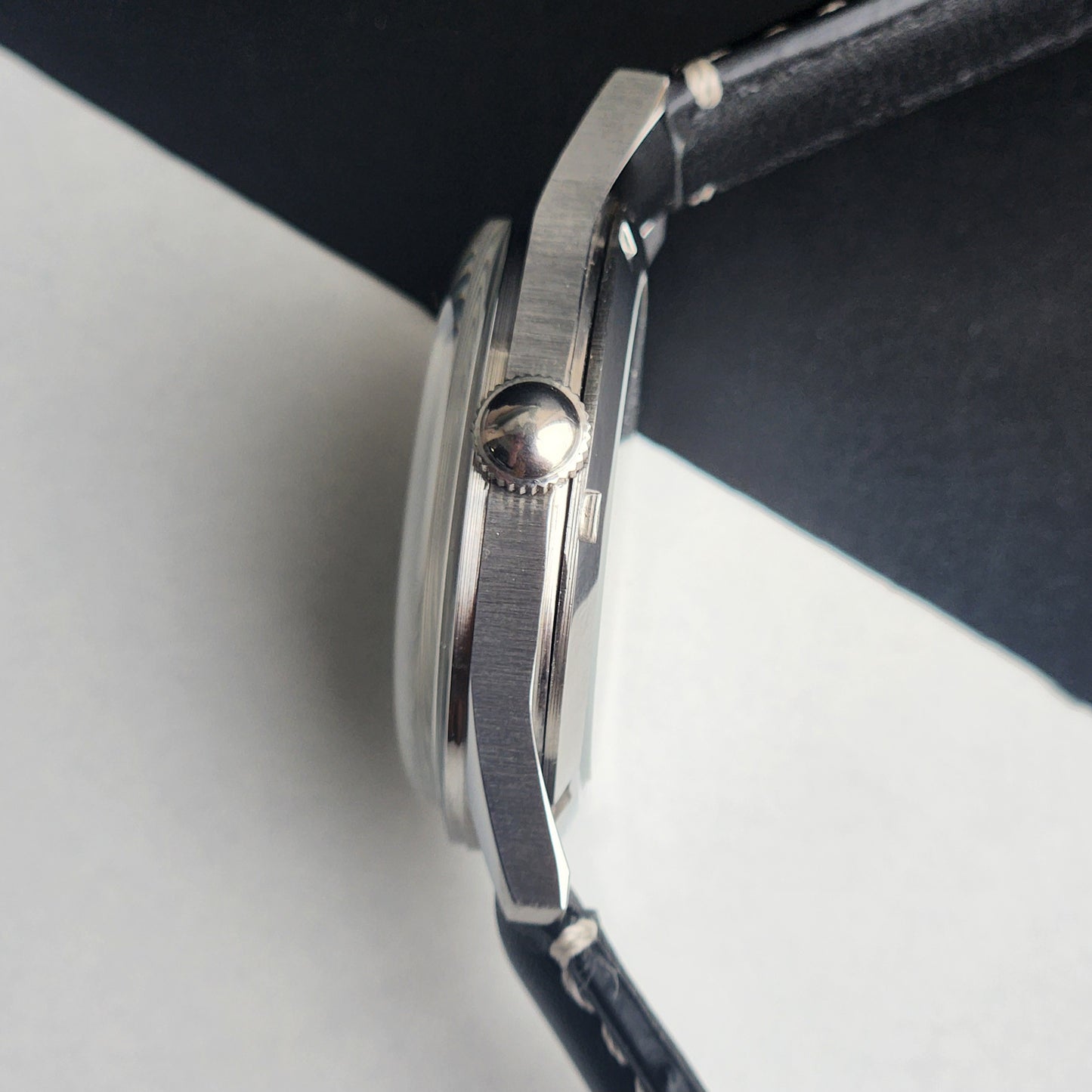 Vintage MOD HMT Gandaberunda Hand Winding 17 Jewels Tiffany Blue Face Black Band Men's Wrist Watch B41