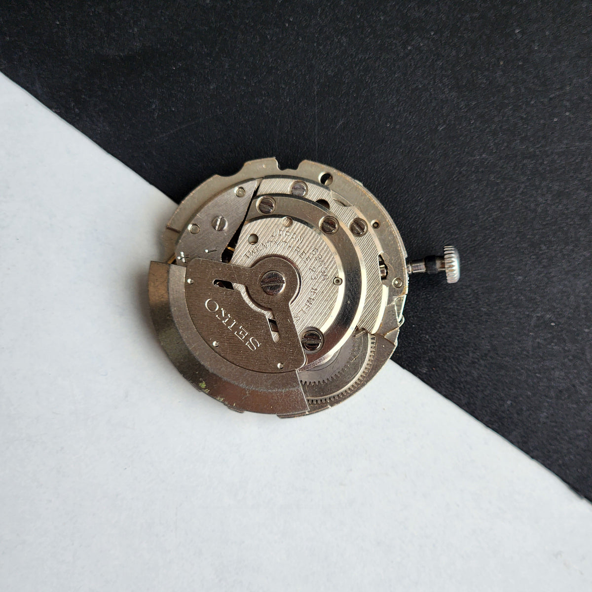 SEIKO 5 AUTOMATIC JAPAN MOVEMENT CAL NO.6349 DAY/DATE KEY ON-3 I77