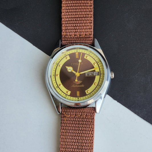 Vintage Mod Citizen 8200 Automatic 21 Jewels Brown Face Day-Date Tan Cornwall Nato Strap I75