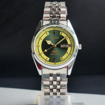 Vintage Mod Citizen 8200 Automatic 21 Jewels Green Face Day-Date Jubilee Bracelet I78