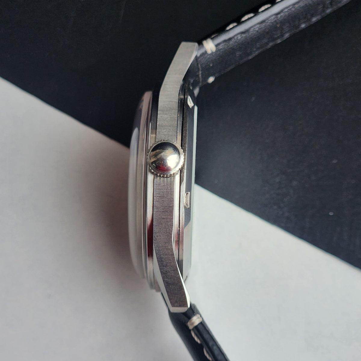 Vintage MOD HMT Janata Tamil Hand Winding 17 Jewels Peach Face 35mm Silver Case With Black Leather Strap Men's Wrist Watch I83
