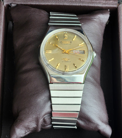 Vintage 1979 Original Citizen Automatic 8200 Golden Face 21 Jewels Day-Date Japanese Men's Wrist Watch IN01