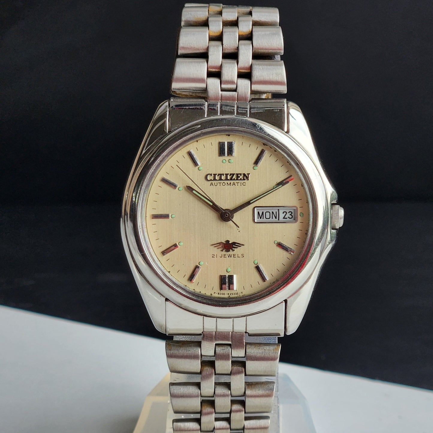 Vintage 1977 Original Citizen Automatic 8200 Cream Face 21 Jewels Day-Date Japanese Men's Wrist Watch IN04