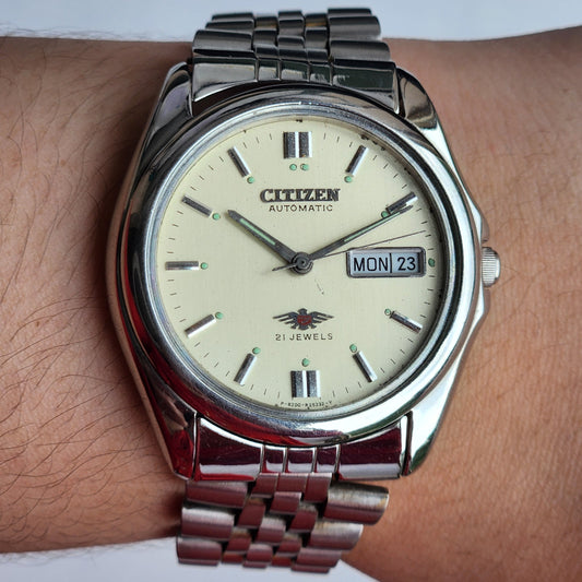 Vintage 1977 Original Citizen Automatic 8200 Cream Face 21 Jewels Day-Date Japanese Men's Wrist Watch IN04