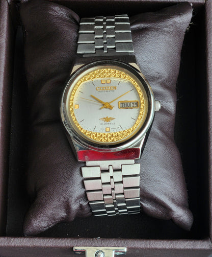 Vintage 1982 Original Citizen Automatic 8200 Silver Face 21 Jewels Day-Date Japanese Men's Wrist Watch IN05