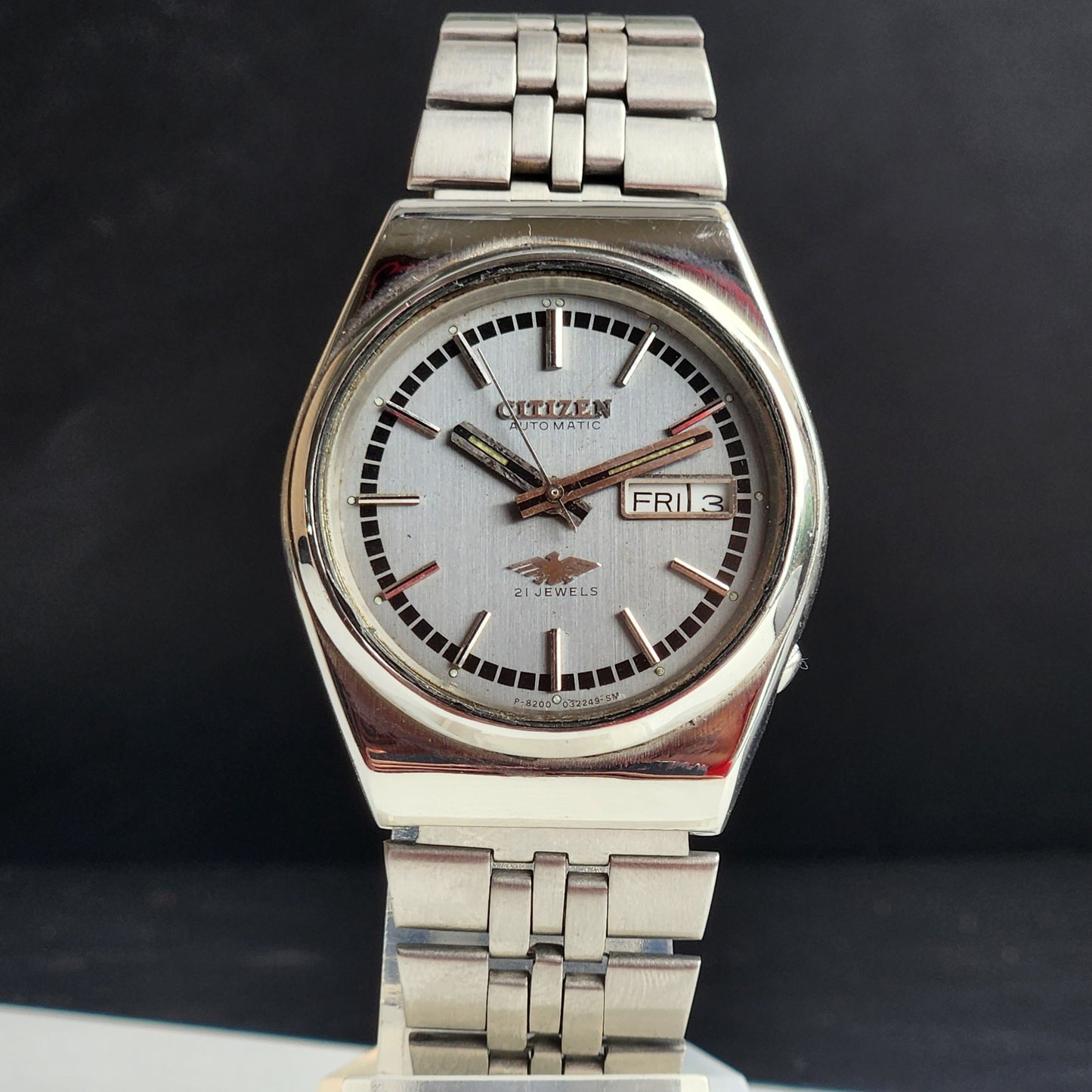 Vintage 1980 Original Citizen Automatic 8200 Grey Face 21 Jewels Day-Date Japanese Men's Wrist Watch IN06