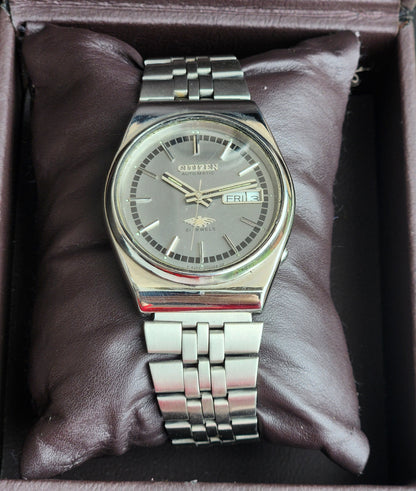Vintage 1980 Original Citizen Automatic 8200 Grey Face 21 Jewels Day-Date Japanese Men's Wrist Watch IN06
