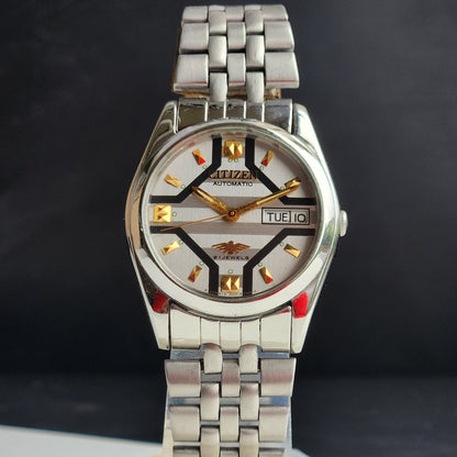 Vintage 1978 Original Citizen Automatic 8200 Grey Face 21 Jewels Day-Date Japanese Men's Wrist Watch IN07