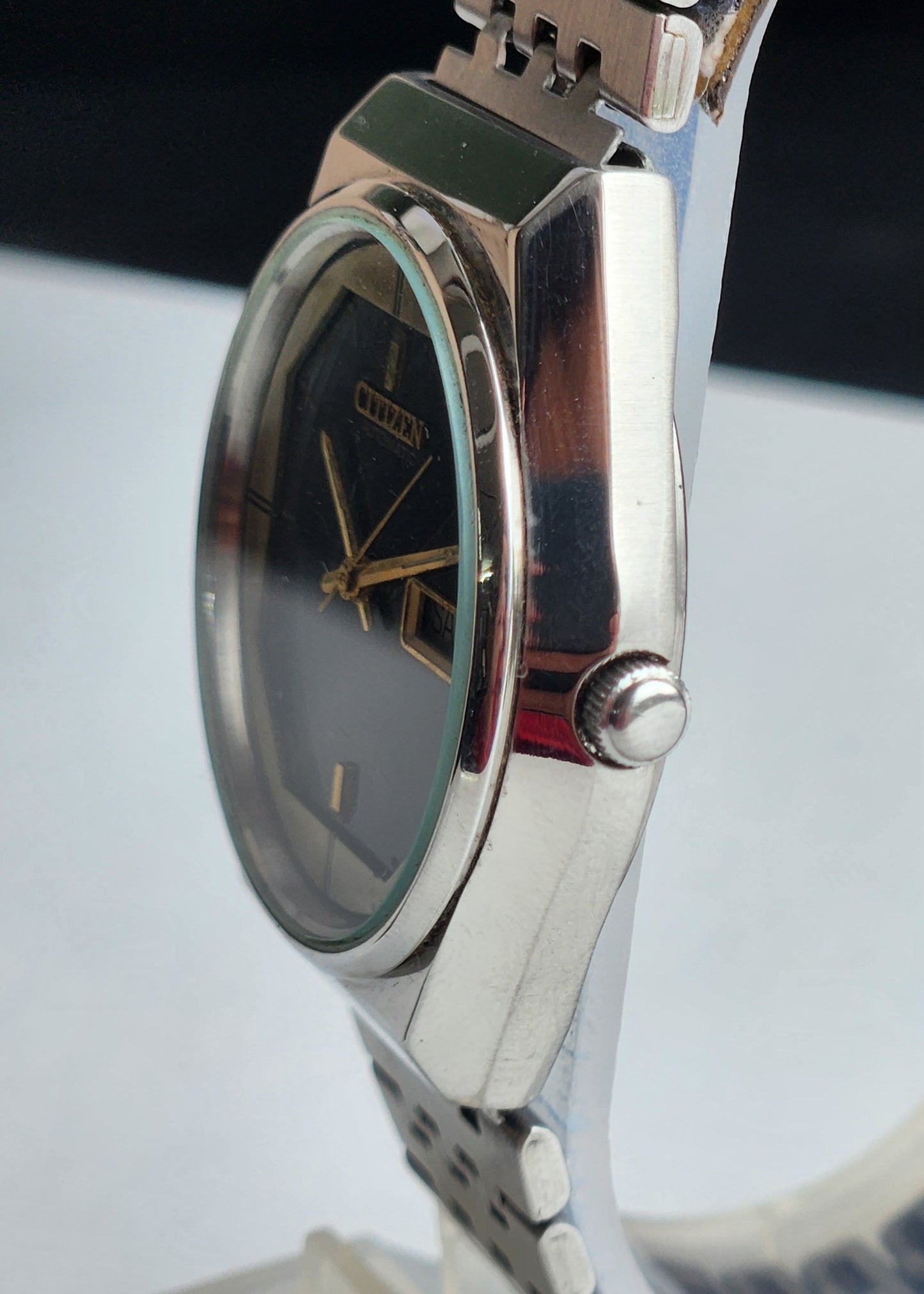 Vintage 1980 Original Citizen Automatic 8200 Black Face 21 Jewels Day-Date Japanese Men's Wrist Watch IN11