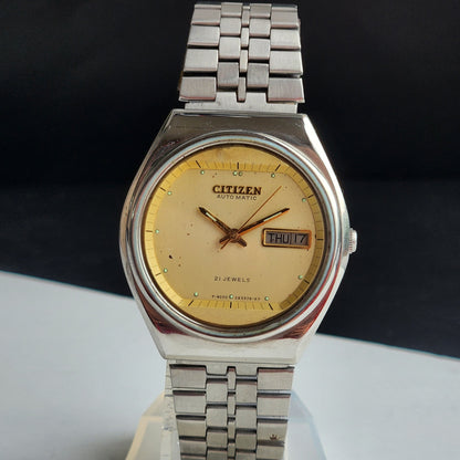 Vintage 1975 Original Citizen Automatic 8200 Golden Face 21 Jewels Day-Date Japanese Men's Wrist Watch IN12