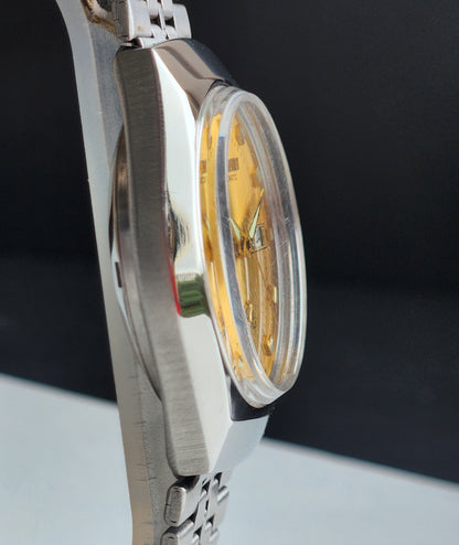 Vintage 1982 Original Citizen Automatic 8200 Golden Face 21 Jewels Day-Date Japanese Men's Wrist Watch IN13