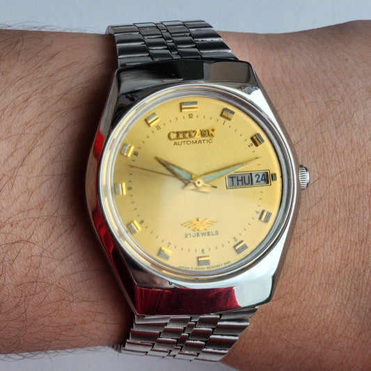 Vintage 1982 Original Citizen Automatic 8200 Golden Face 21 Jewels Day-Date Japanese Men's Wrist Watch IN13
