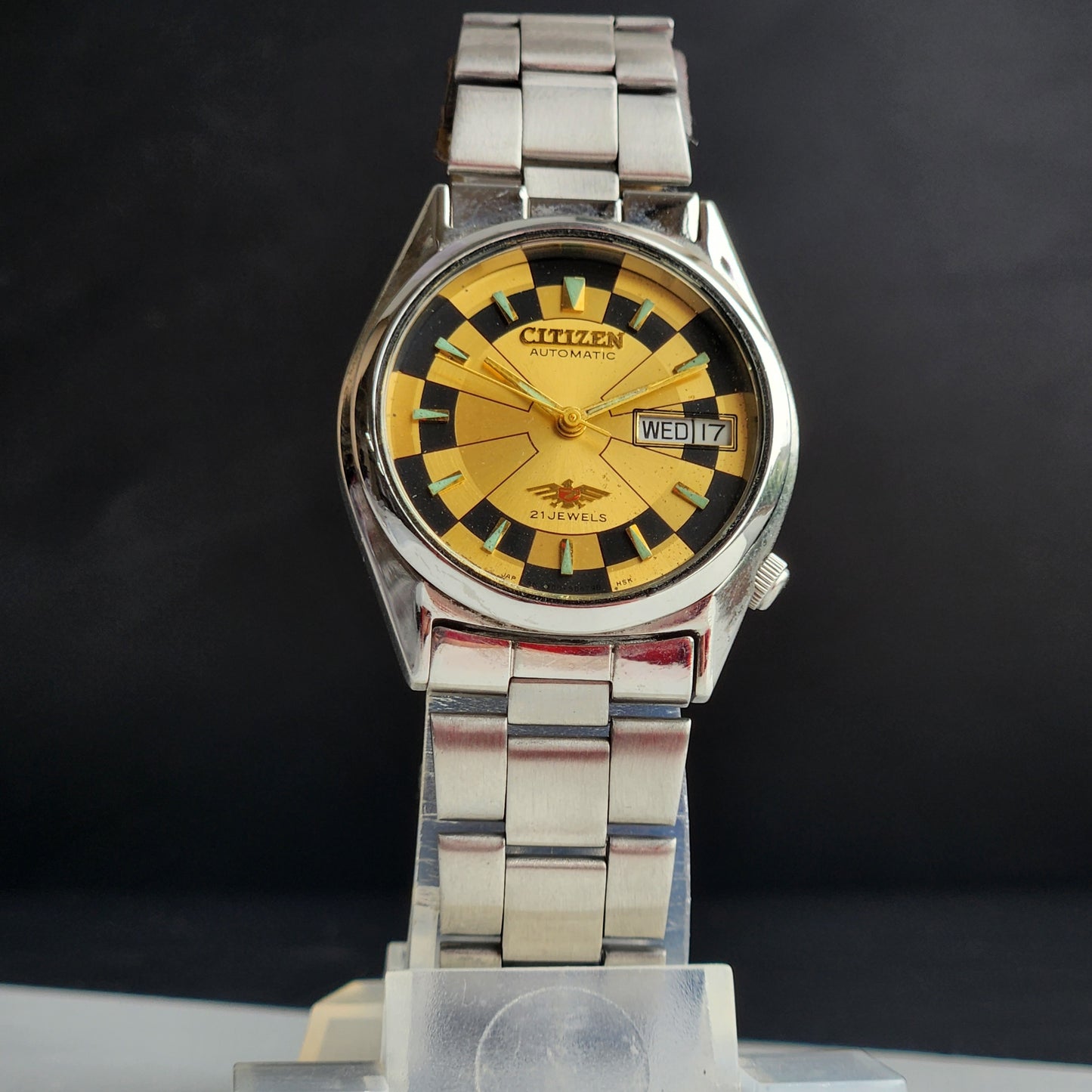 Vintage 1980 Original Citizen Automatic 8200 Golden Face 21 Jewels Day-Date Japanese Men's Wrist Watch IN17