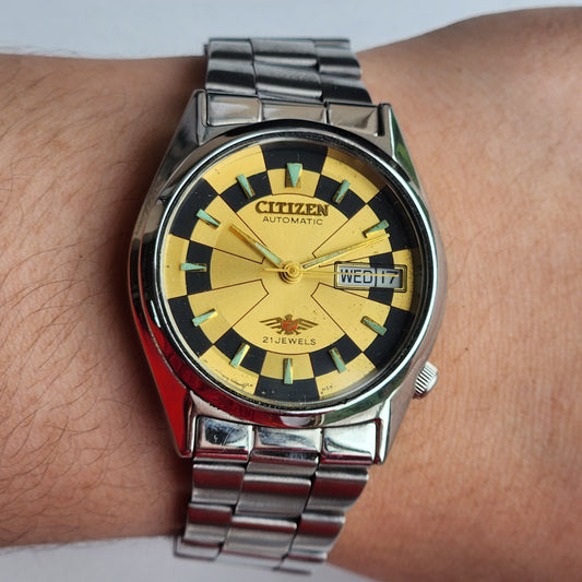 Vintage 1980 Original Citizen Automatic 8200 Golden Face 21 Jewels Day-Date Japanese Men's Wrist Watch IN17