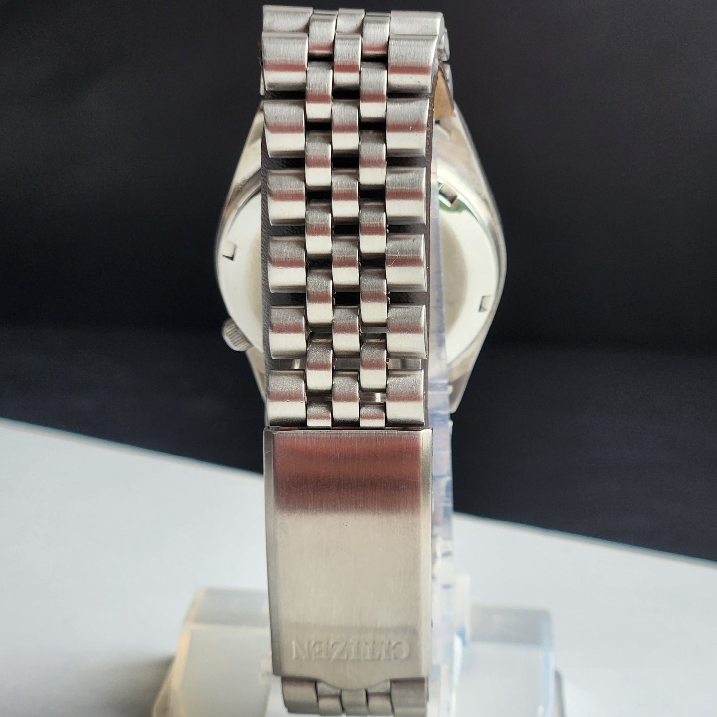 Vintage 1982 Original Citizen Automatic 8200 Golden Face 21 Jewels Day-Date Japanese Men's Wrist Watch IN18