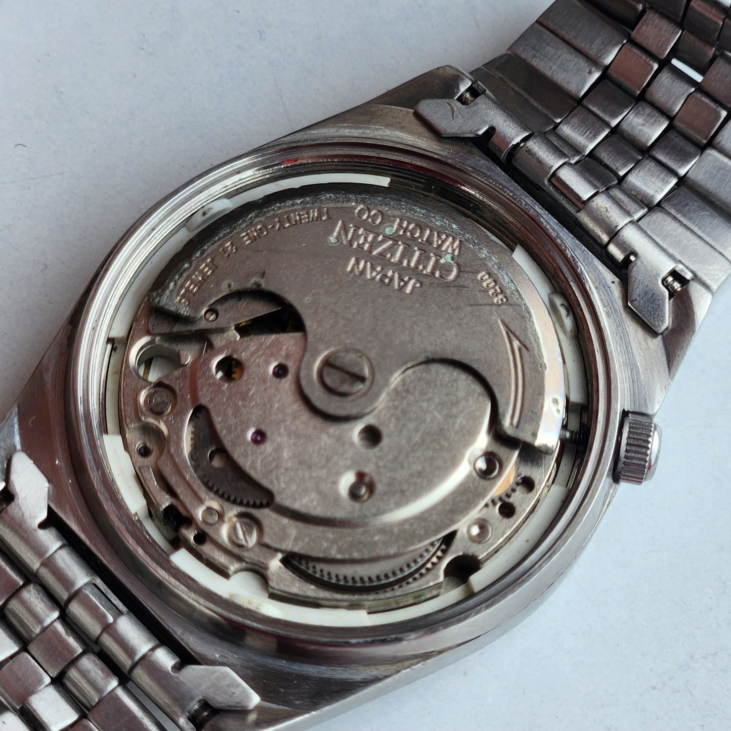 Vintage 1982 Original Citizen Automatic 8200 Golden Face 21 Jewels Day-Date Japanese Men's Wrist Watch IN18