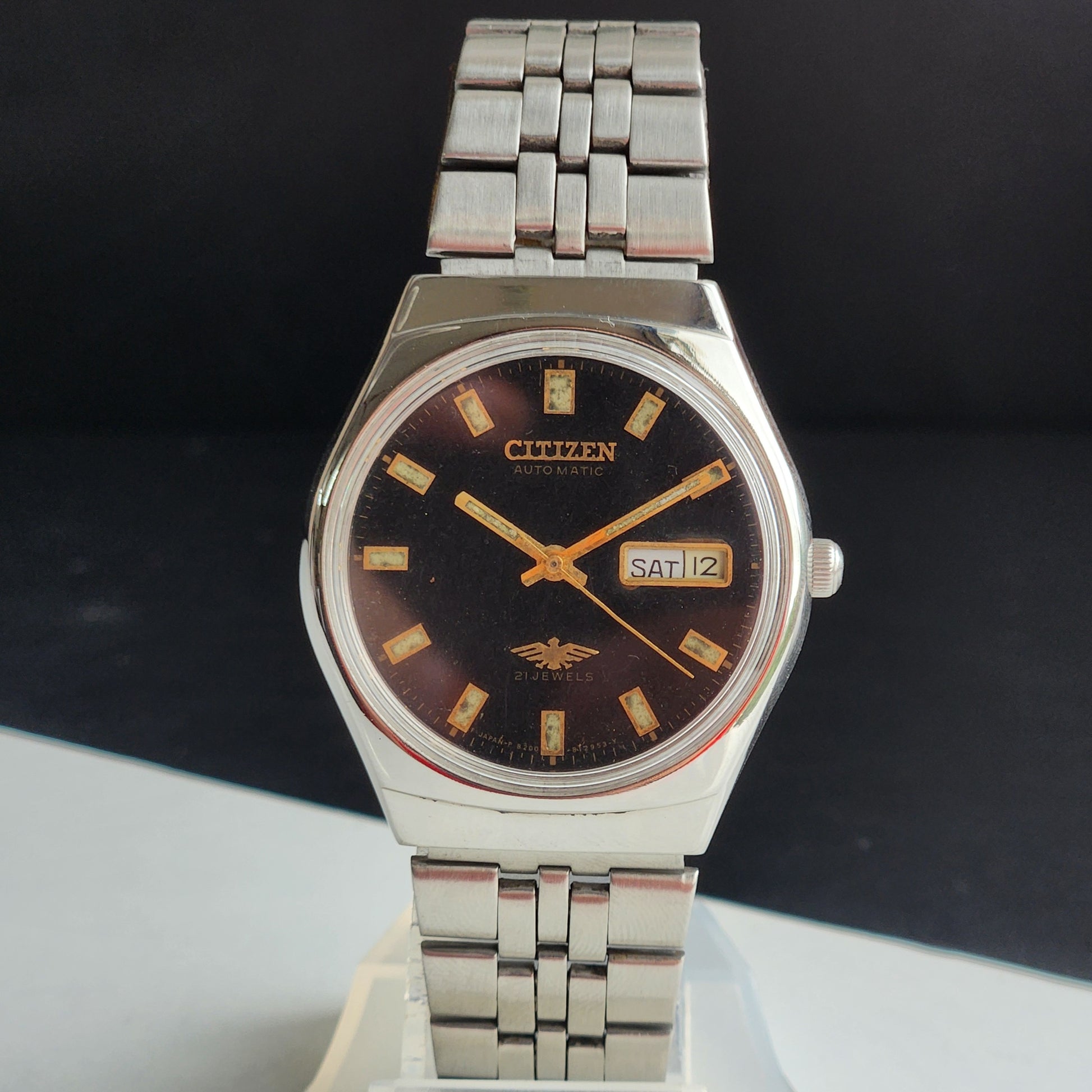 Vintage 1977 Original Citizen Automatic 8200 Black Face 21 Jewels