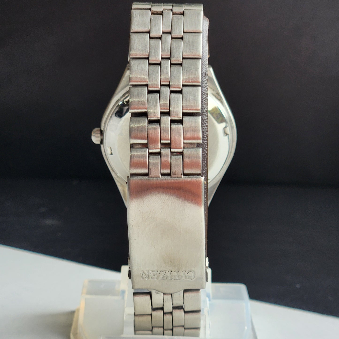 Vintage 1977 Original Citizen Automatic 8200 Black Face 21 Jewels Day-Date Japanese Men's Wrist Watch IN19